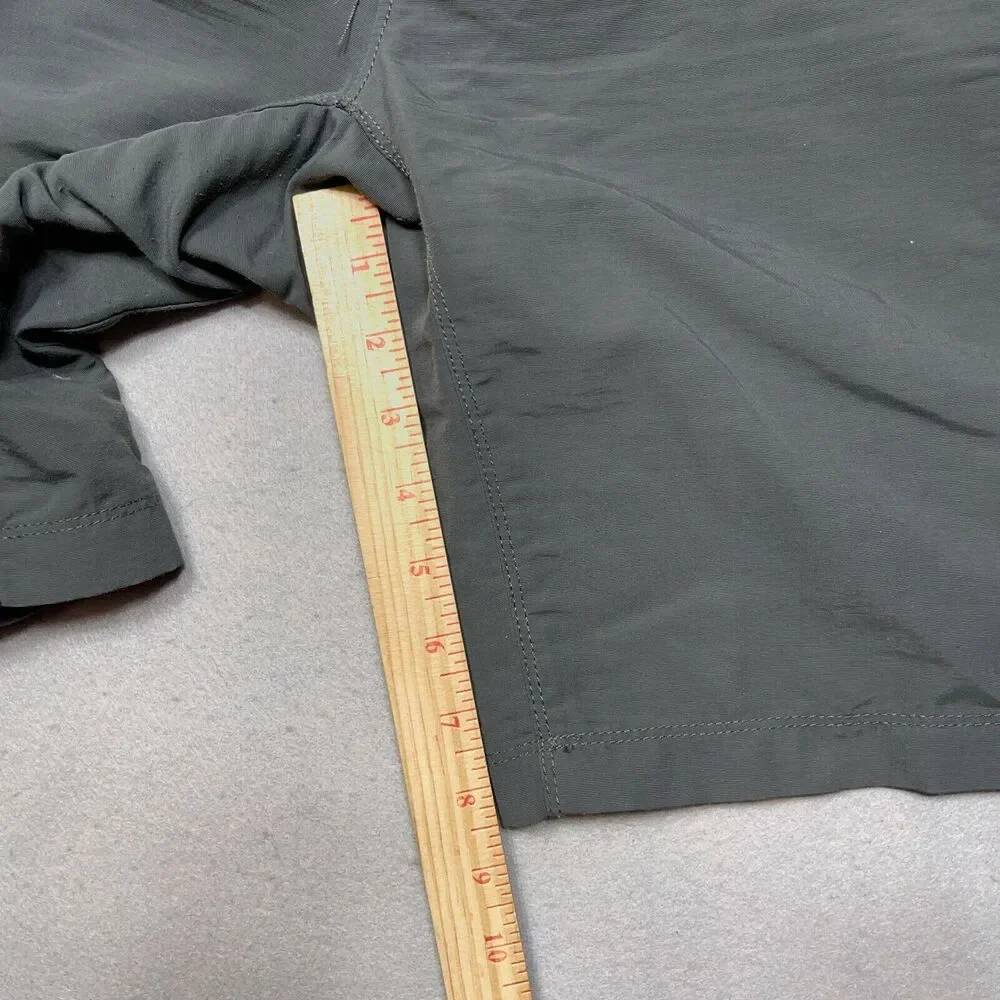 The North Face Cargo Shorts Men 38 Regular‎ Gray Hiking Outdoor Gorpcore